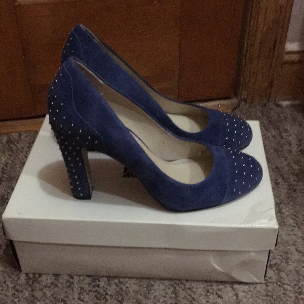 Studded shoe